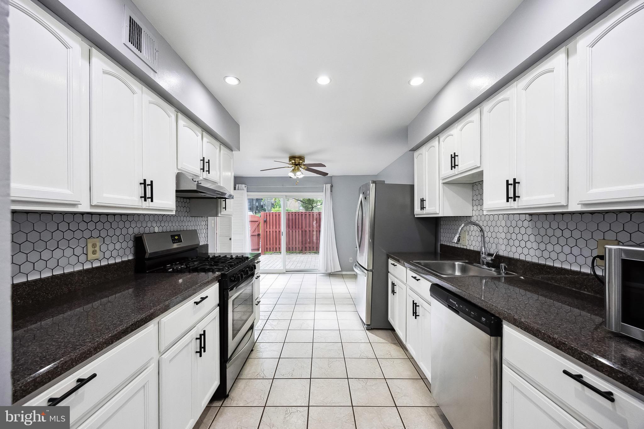 10494 Faulkner Ridge Circle, Unit 11 5 Columbia, MD 21044 - Photo 8 of 25