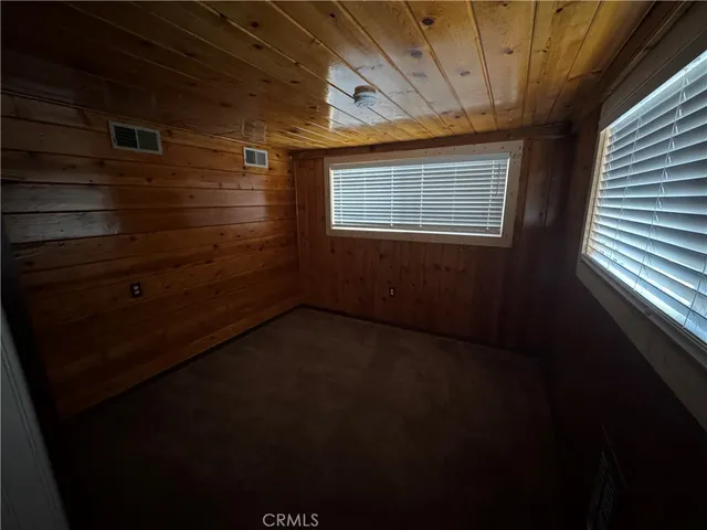 a view of a water fountain and outdoor space