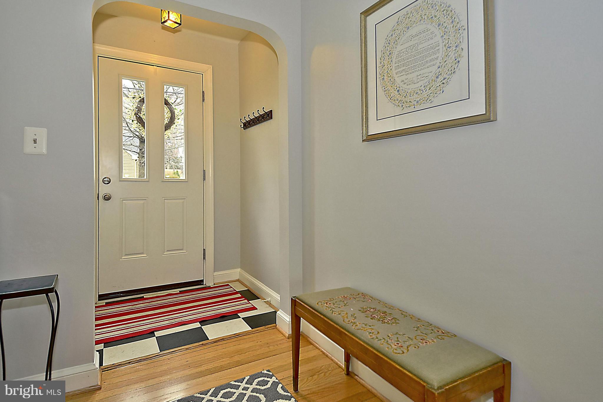 9508 Evergreen Street Silver Spring, MD 20901 - Photo 6 of 30 Foyer leads into cozy living room.