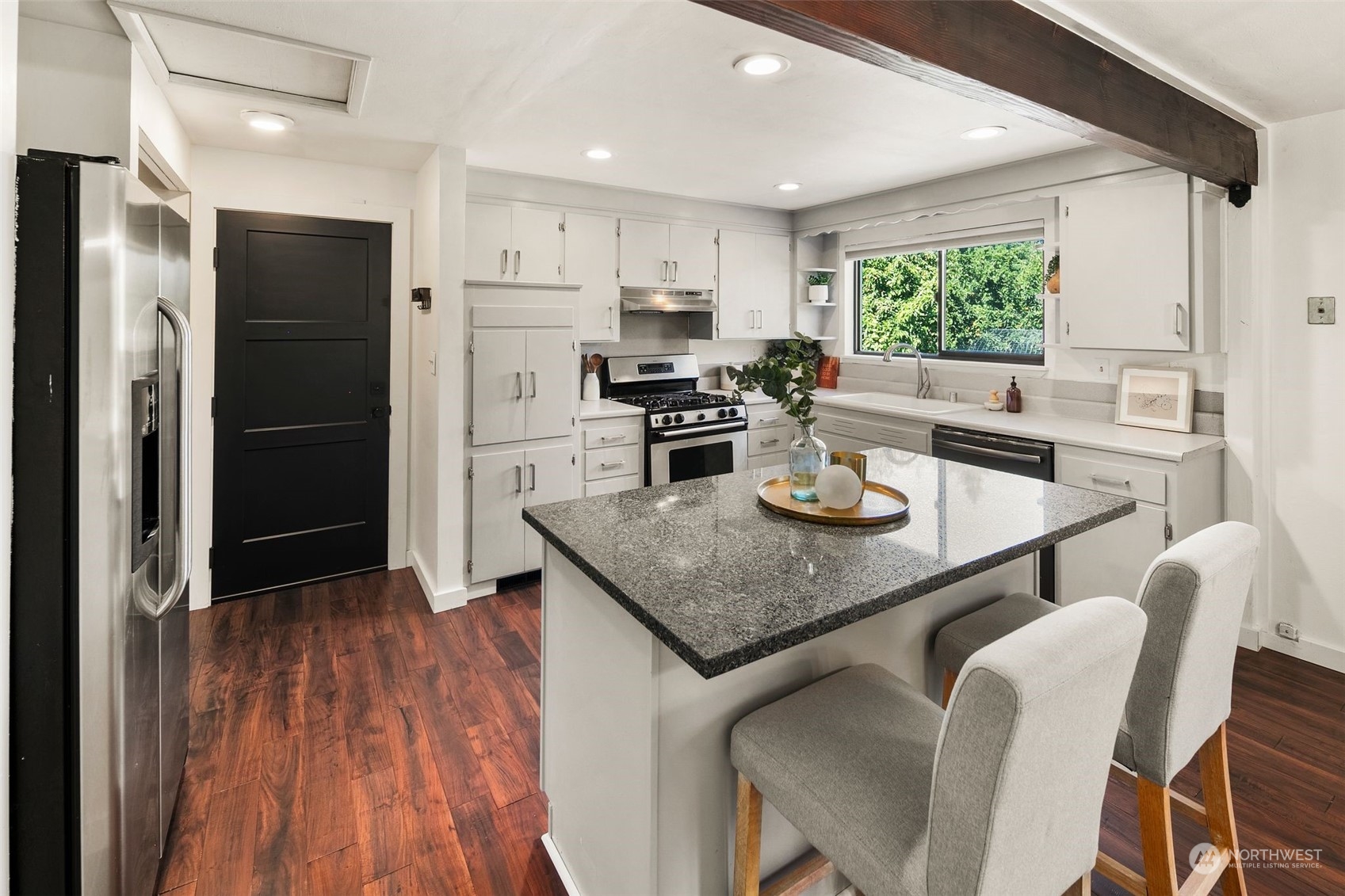 3032 Northeast 7th Street Renton, WA 98056 - Photo 14 of 40