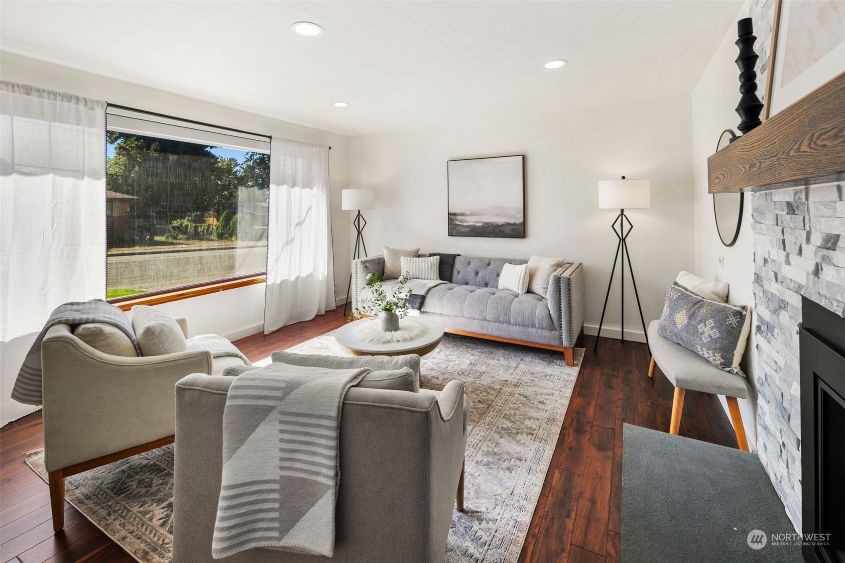 3032 Northeast 7th Street Renton, WA 98056 - Photo 6 of 40