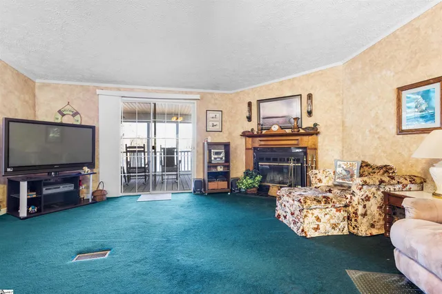 $315,000 | 1754 Memorial Dr Extension, Greer, SC 29651