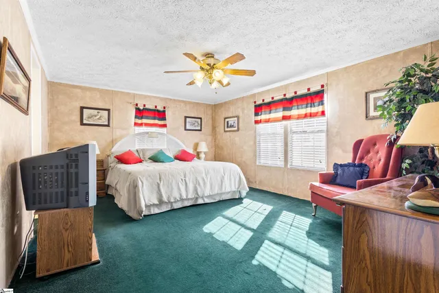 $315,000 | 1754 Memorial Dr Extension, Greer, SC 29651