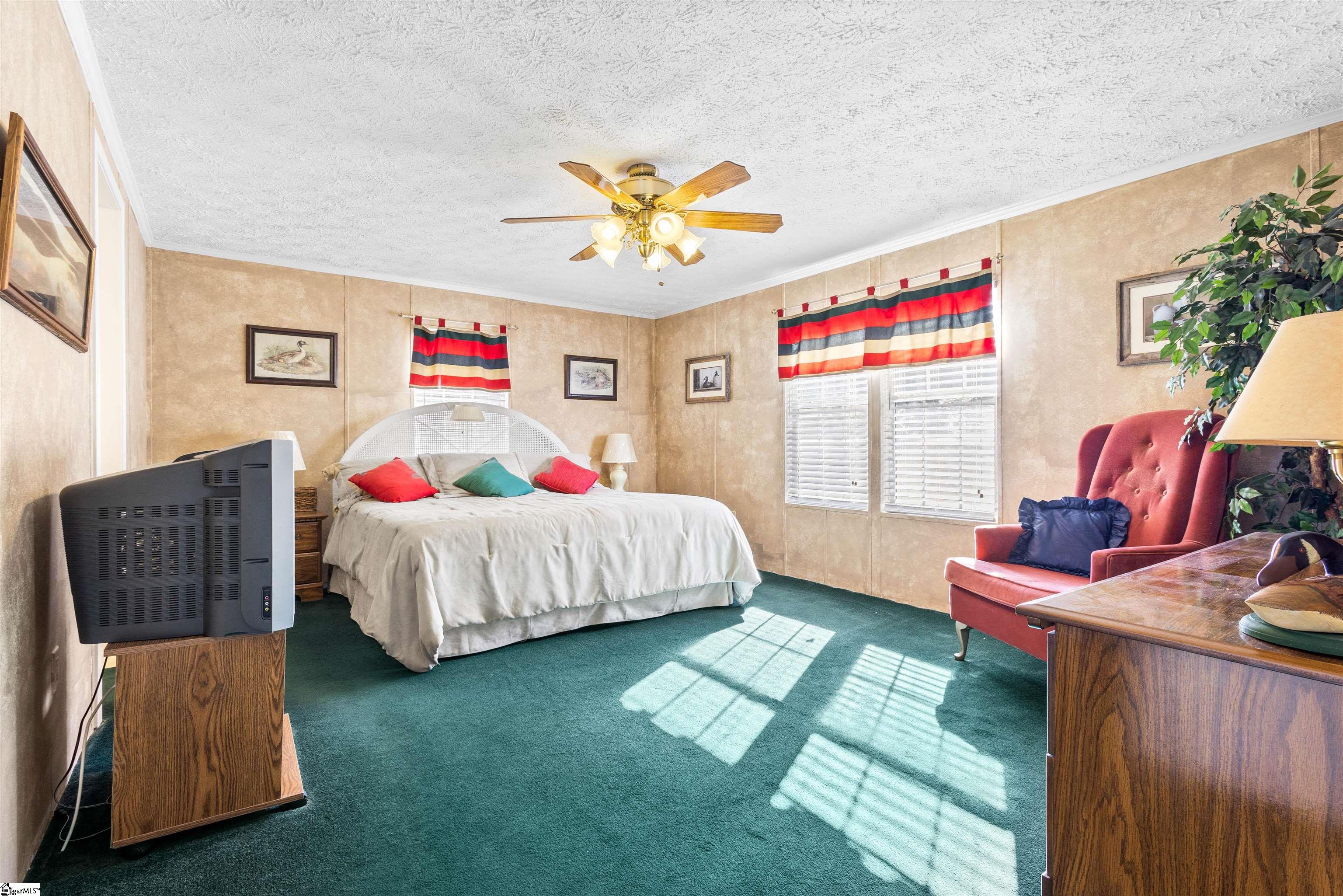 1754 Memorial Dr Extension Greer, SC 29651 - Photo 18 of 31