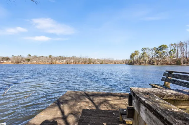 $315,000 | 1754 Memorial Dr Extension, Greer, SC 29651