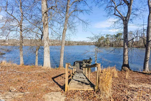 $315,000 | 1754 Memorial Dr Extension, Greer, SC 29651