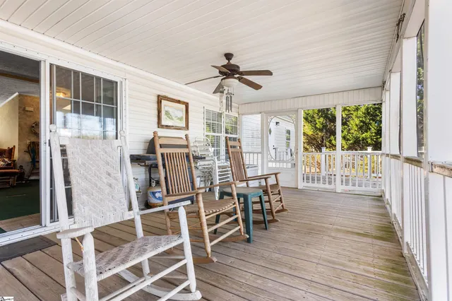 $315,000 | 1754 Memorial Dr Extension, Greer, SC 29651