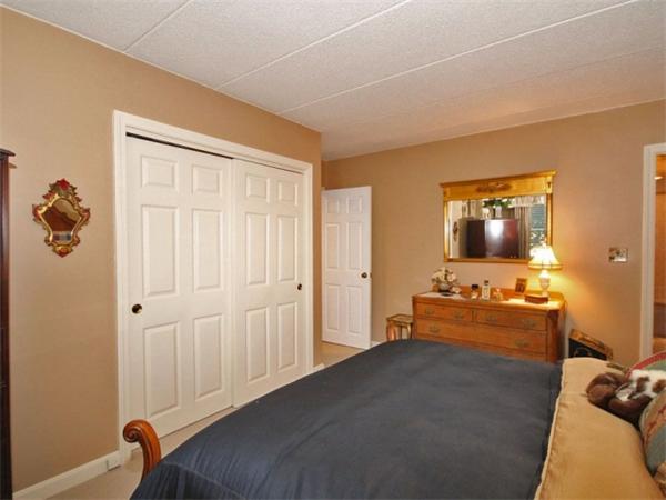 53-2 Angleside Road, Unit 2 Waltham, MA 02453 - Photo 16 of 21 Gallery Image 16
