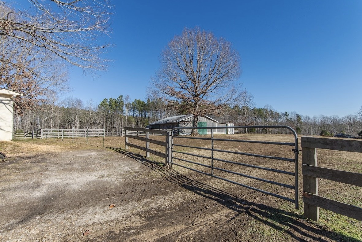 7160 Topsy Road Waynesboro, TN 38485 - Photo 19 of 99 Gallery Image 19