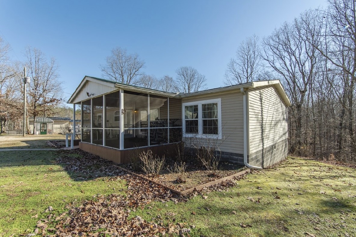 7160 Topsy Road Waynesboro, TN 38485 - Photo 5 of 99 Gallery Image 5
