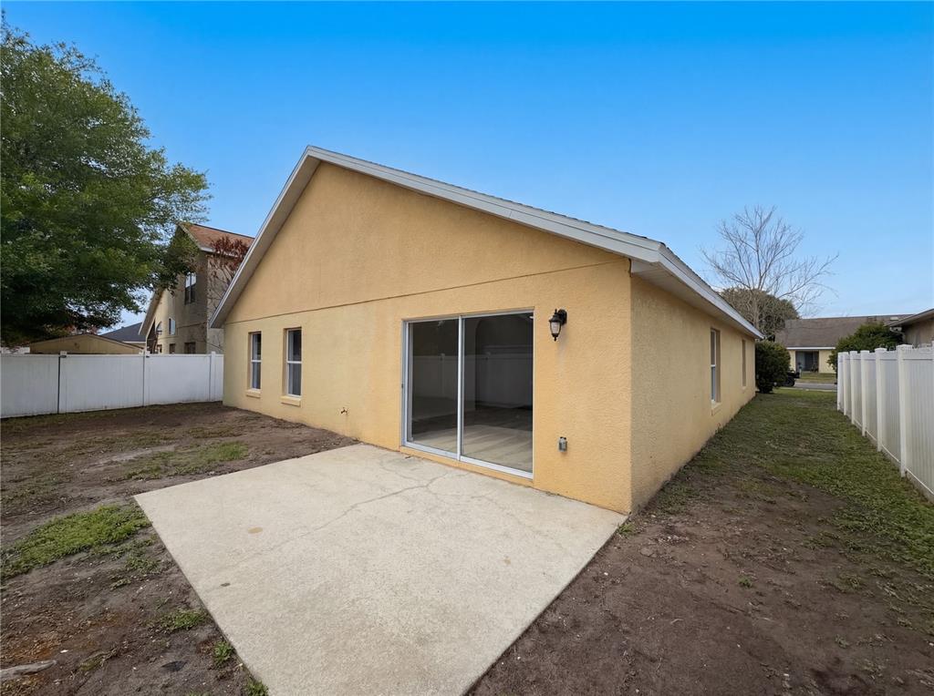 2722 Randal Way Kissimmee, FL 34743 - Photo 5 of 24