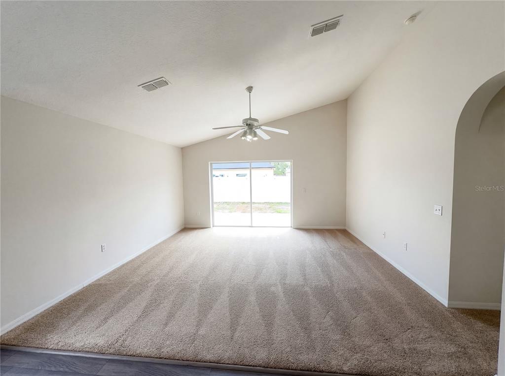 2722 Randal Way Kissimmee, FL 34743 - Photo 9 of 24