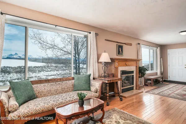 $1,280,000 | 9561 Mountain View Drive, Tetonia, ID 83452