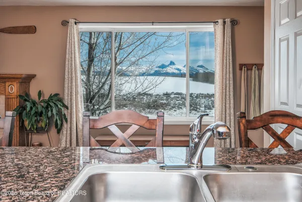 $1,280,000 | 9561 Mountain View Drive, Tetonia, ID 83452