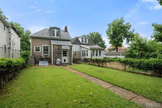 $137,500 | 809 Military Road, St. Louis, MO 63125