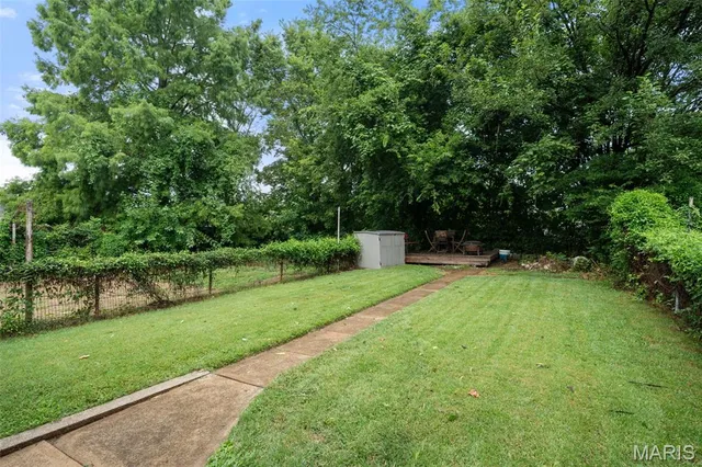 $137,500 | 809 Military Road, St. Louis, MO 63125