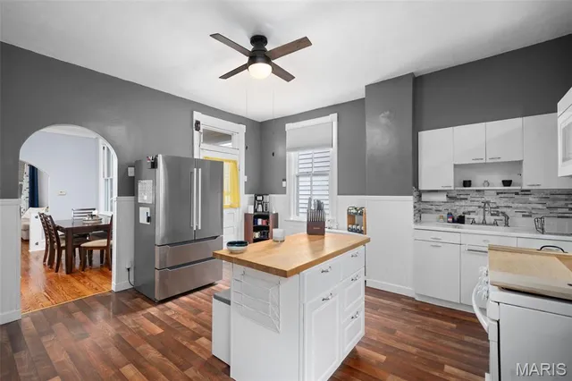 $137,500 | 809 Military Road, St. Louis, MO 63125