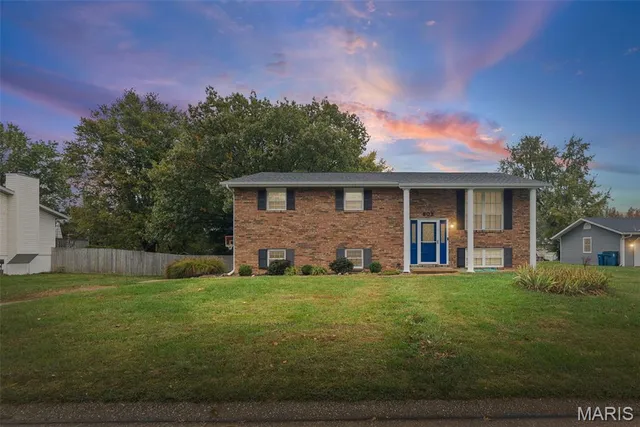 $269,000 | 908 Long Branch Road, Troy, IL 62294