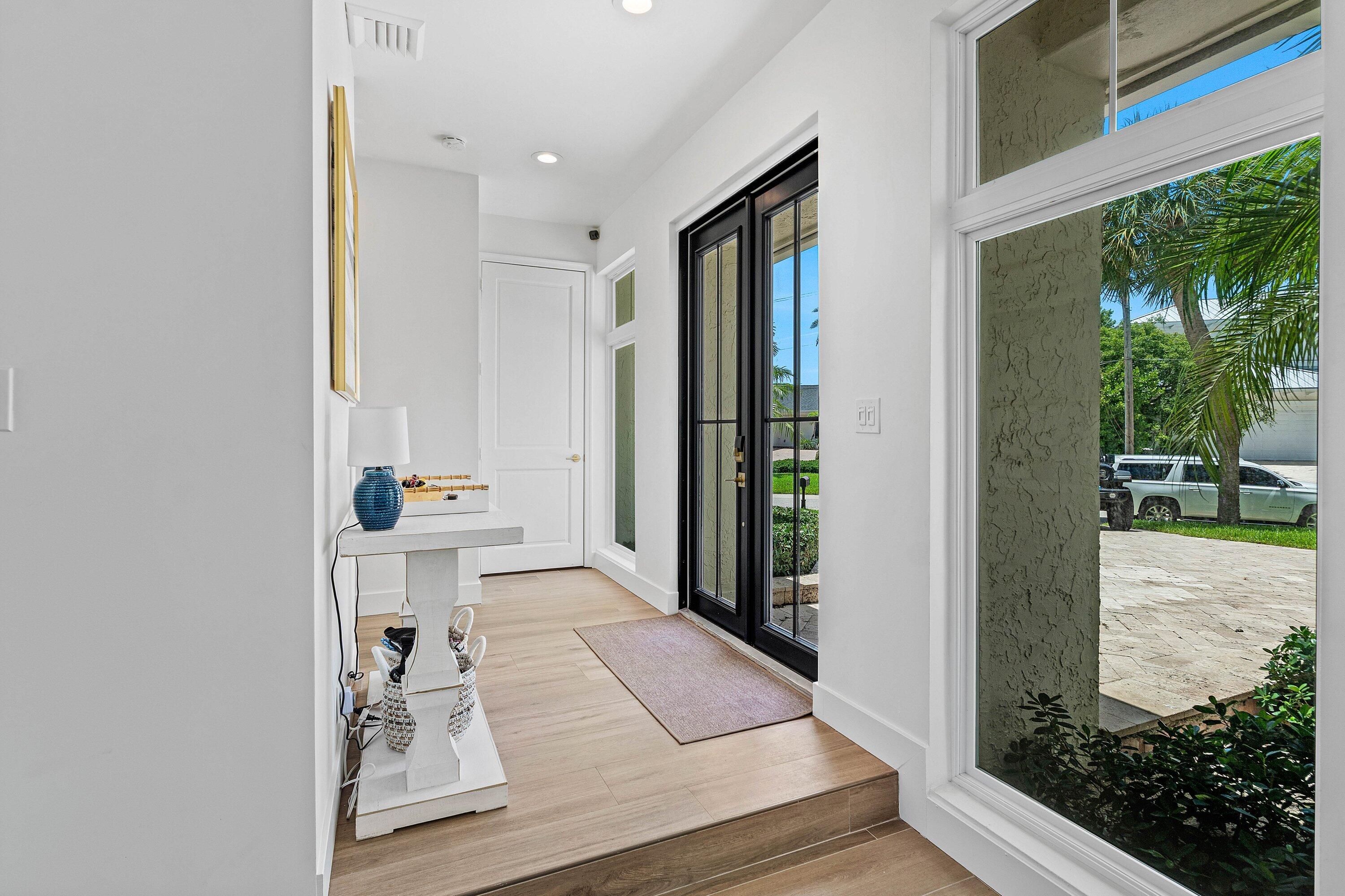 12 Inlet Cay Drive Ocean Ridge, FL 33435 - Photo 4 of 24 005-12InletCayDrive-BoyntonBeach-FL-3343