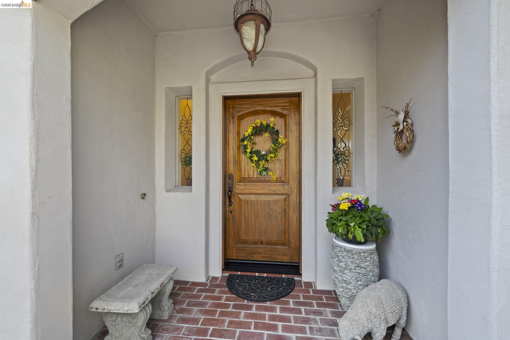 18558 Olov Road Sonora, CA 95370 - Photo 2 of 45 a view of entryway with wooden floor