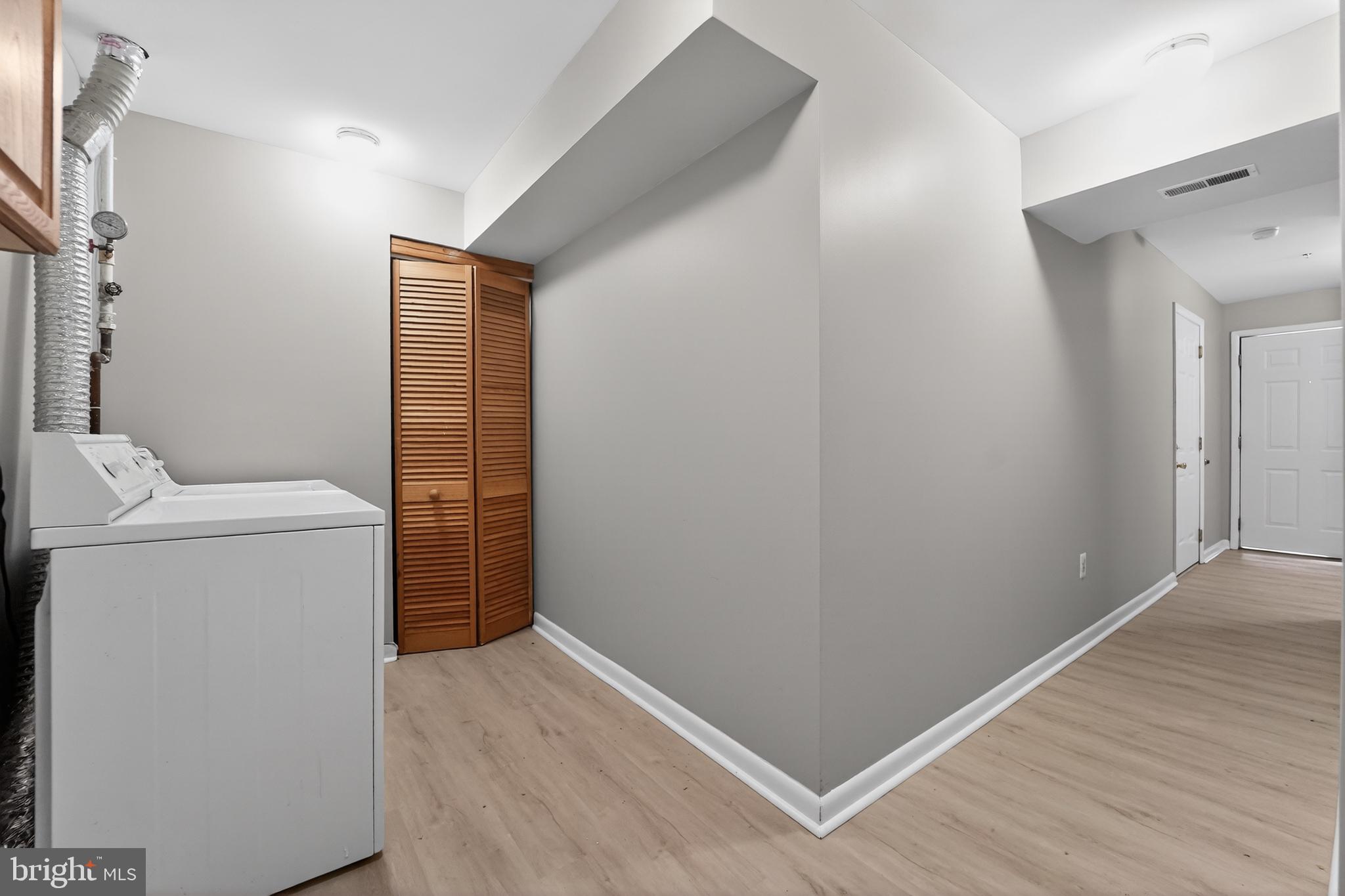 4630 Warren Tree Way Baltimore, MD 21229 - Photo 28 of 29