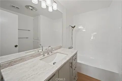 $475,000 | 23930 Los Codona Avenue, Unit 204, Torrance, CA 90505