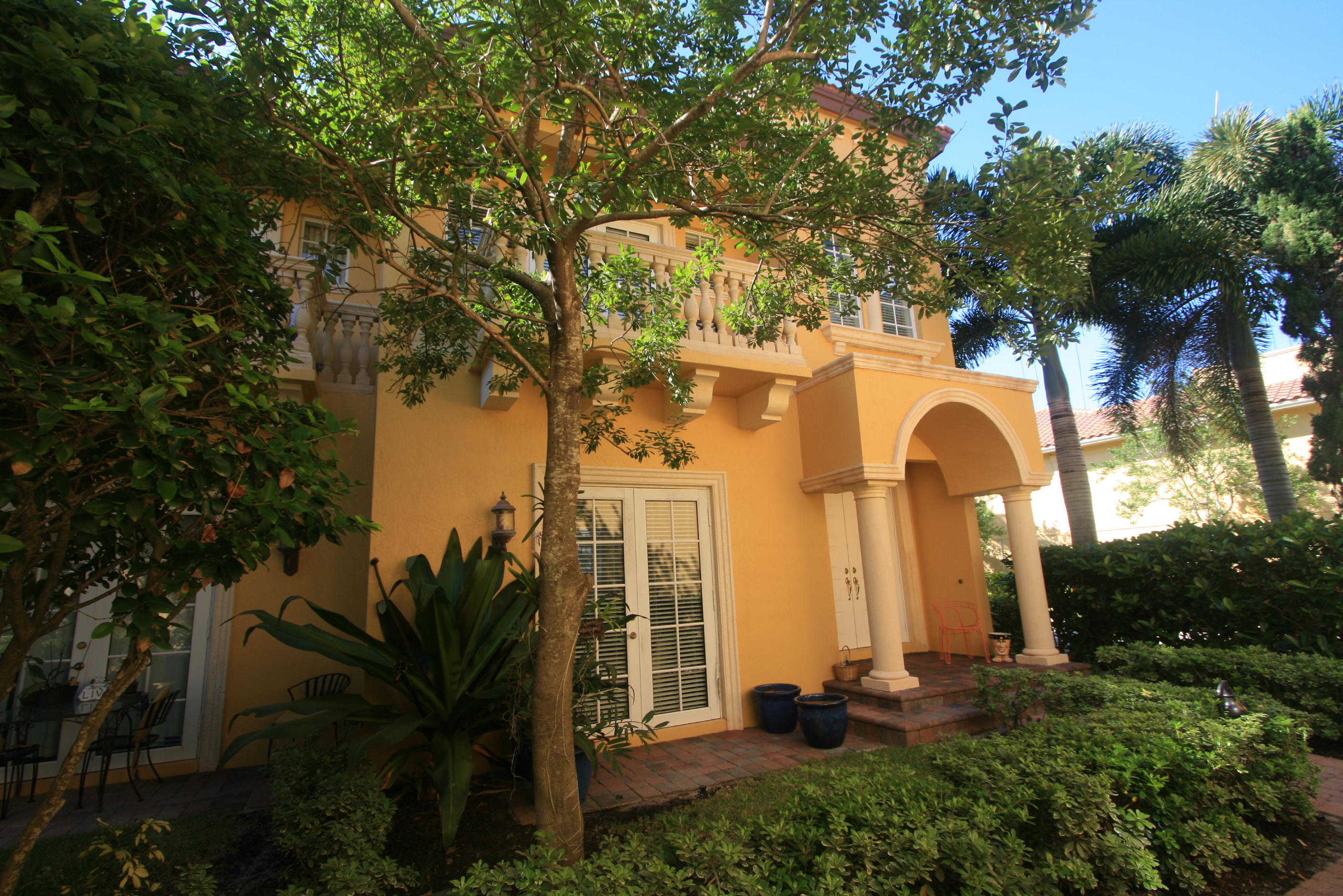 280 Northeast 69th Circle Boca Raton, FL 33487 - Photo 1 of 35 IMG_9912