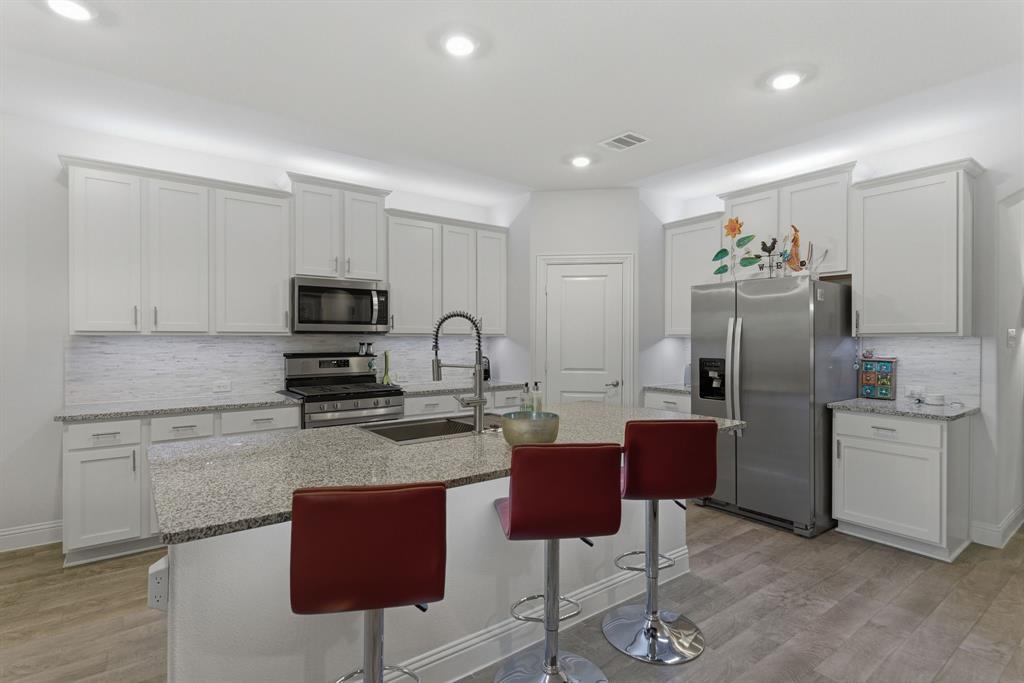 2900 Faro Road Aubrey, TX 76227 - Photo 16 of 40