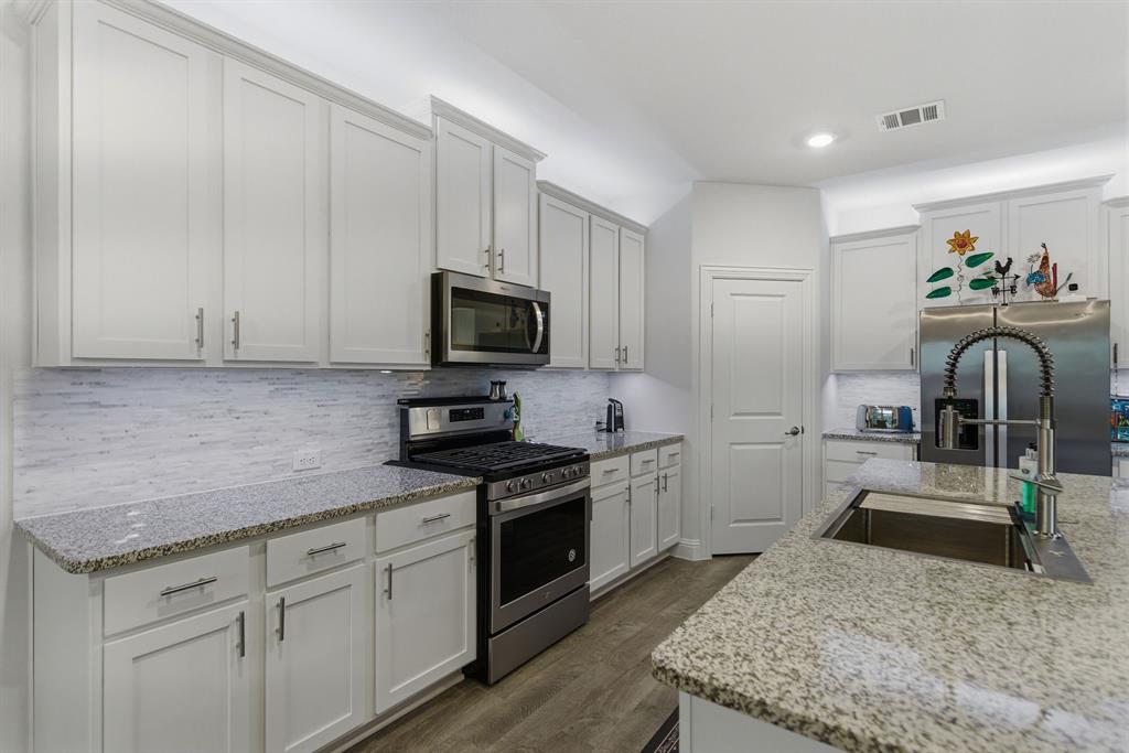 2900 Faro Road Aubrey, TX 76227 - Photo 17 of 40