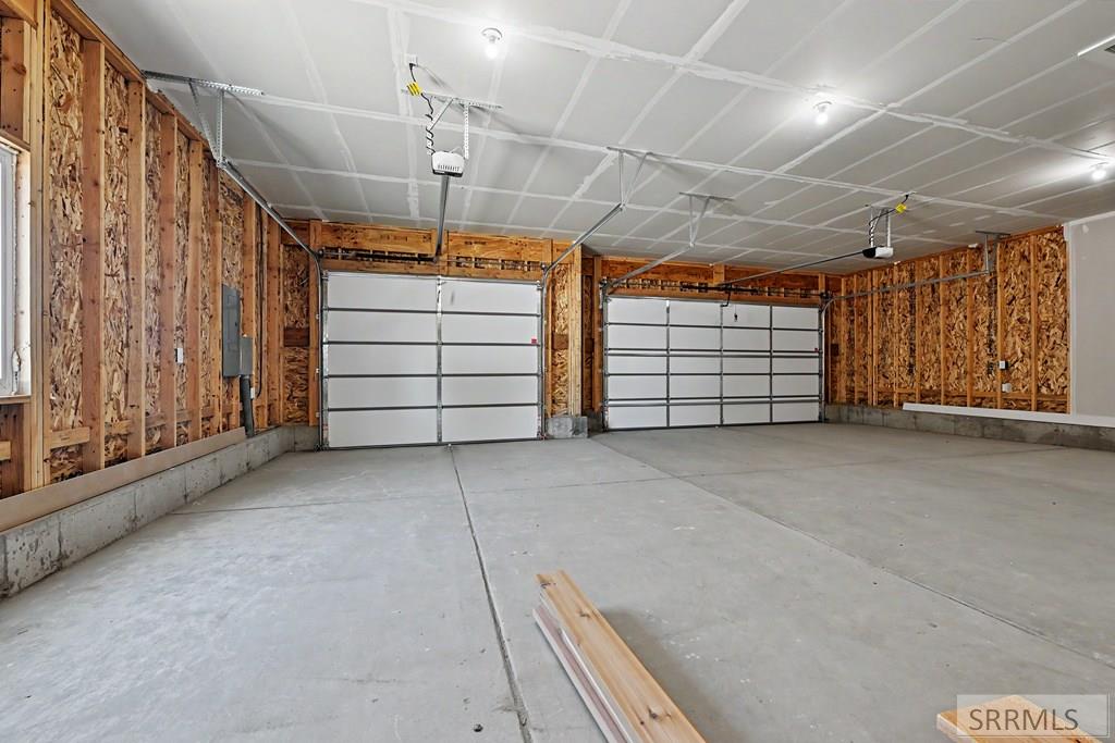 424 Willowbend Rigby, ID 83442 - Photo 16 of 16 3-Car Garage