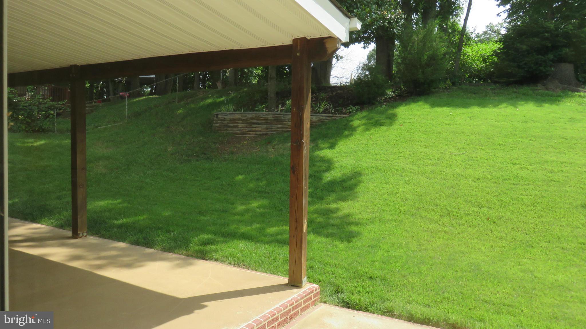 12905 Sturbridge Road Woodbridge, VA 22192 - Photo 26 of 30 Patio Cover
