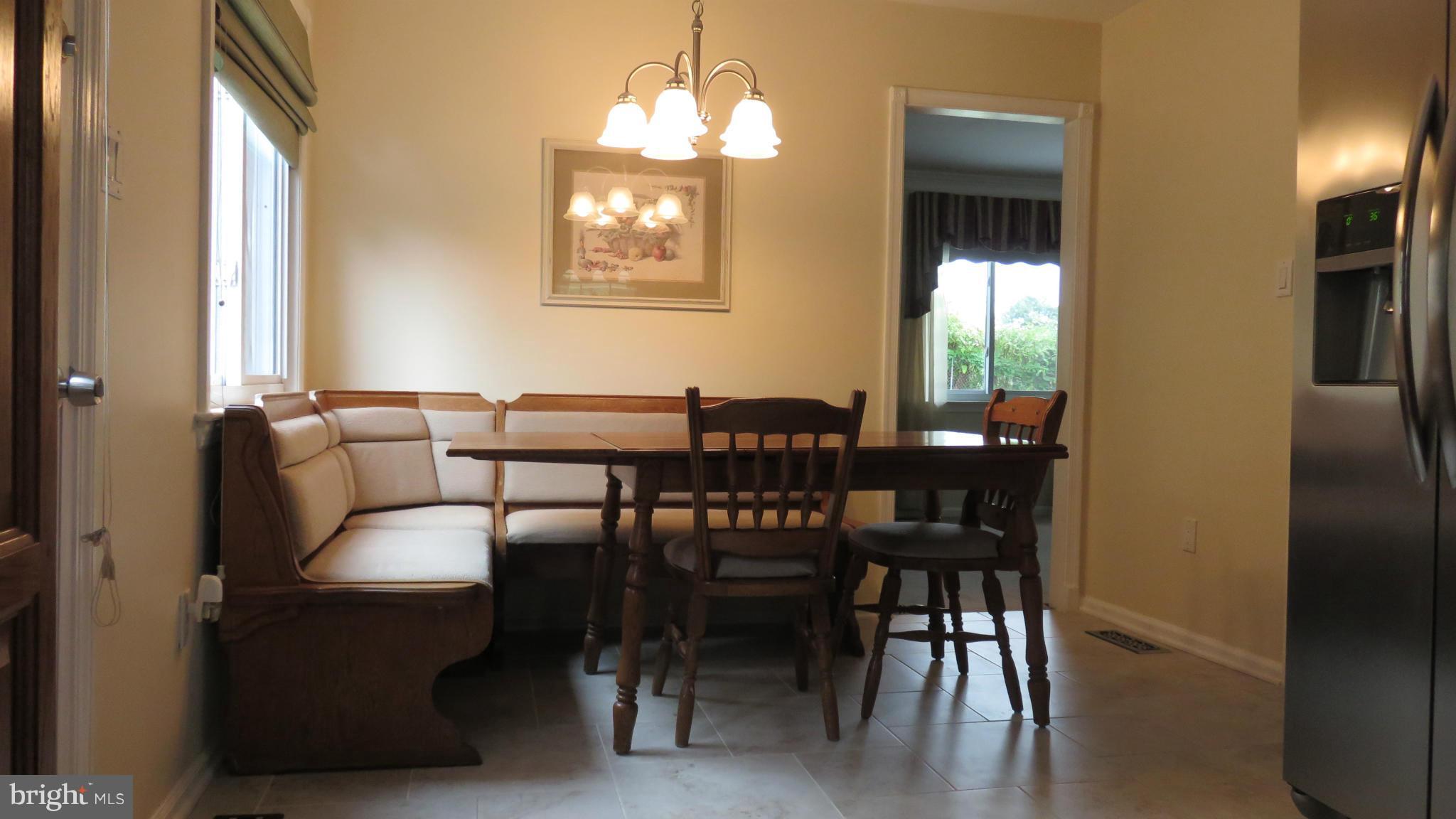 Kitchen Table space