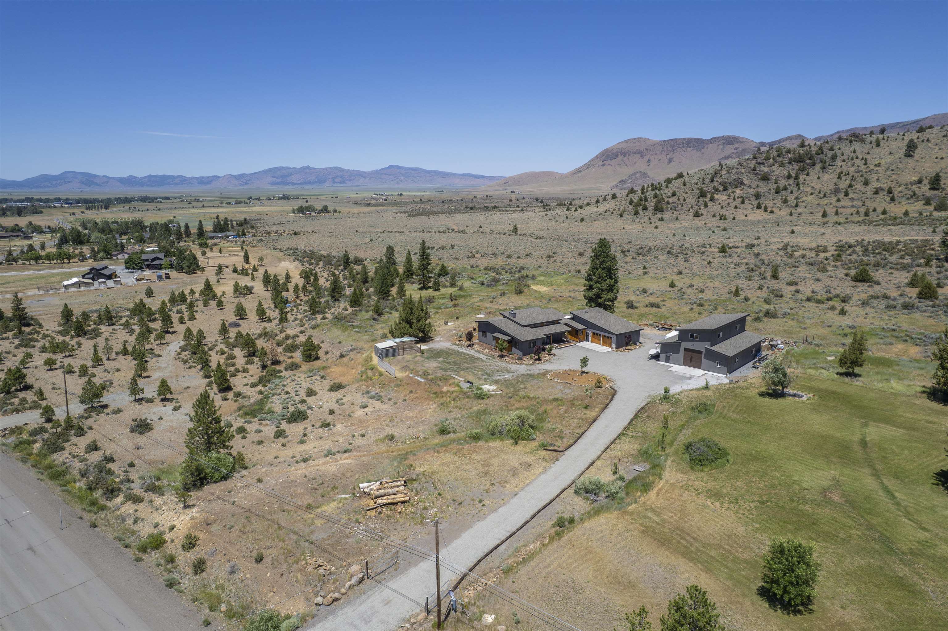 134 Smithneck Road Loyalton, CA 96118 - Photo 4 of 26 a view of a sky from a mountain