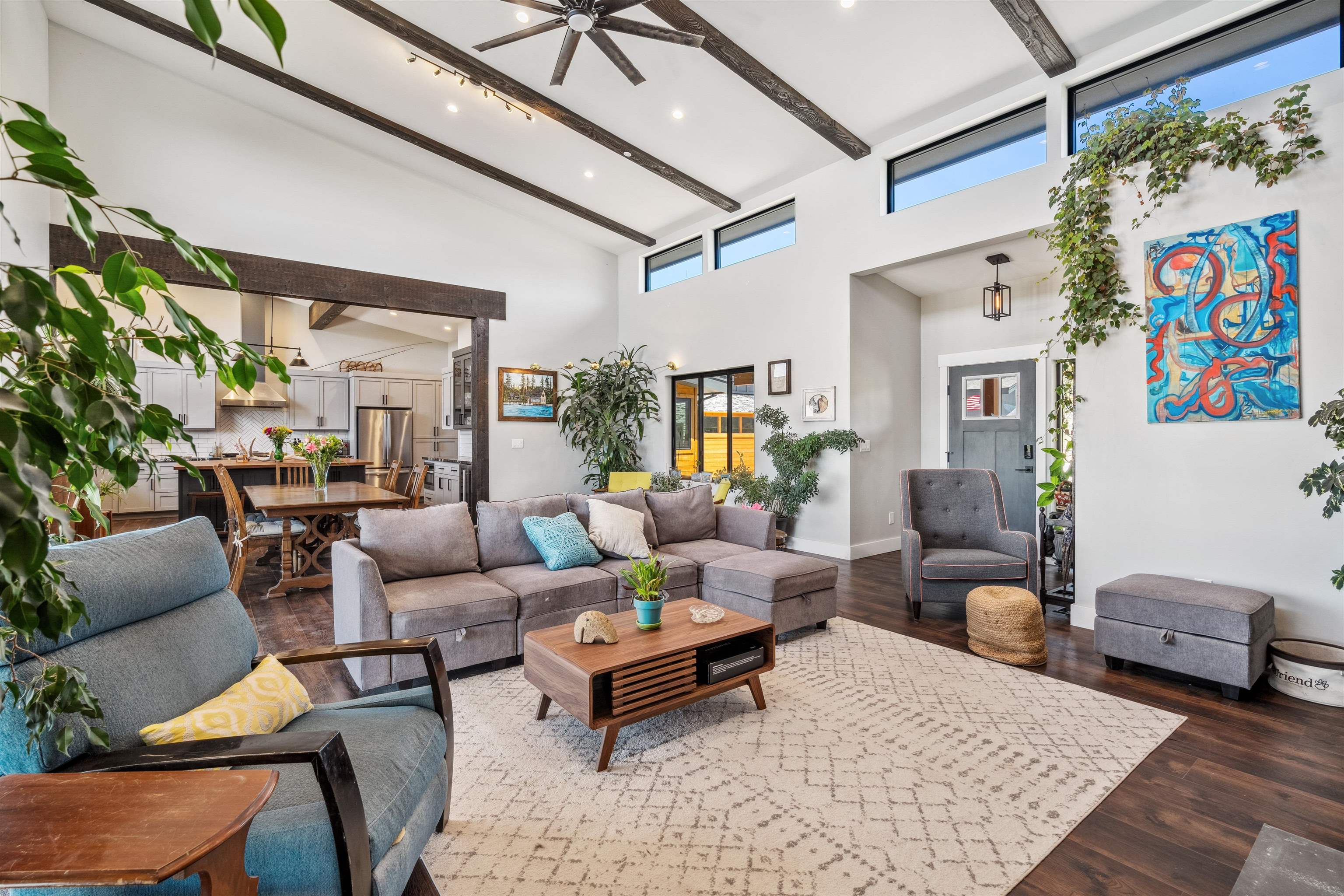 134 Smithneck Road Loyalton, CA 96118 - Photo 7 of 26 a living room with furniture and a couch