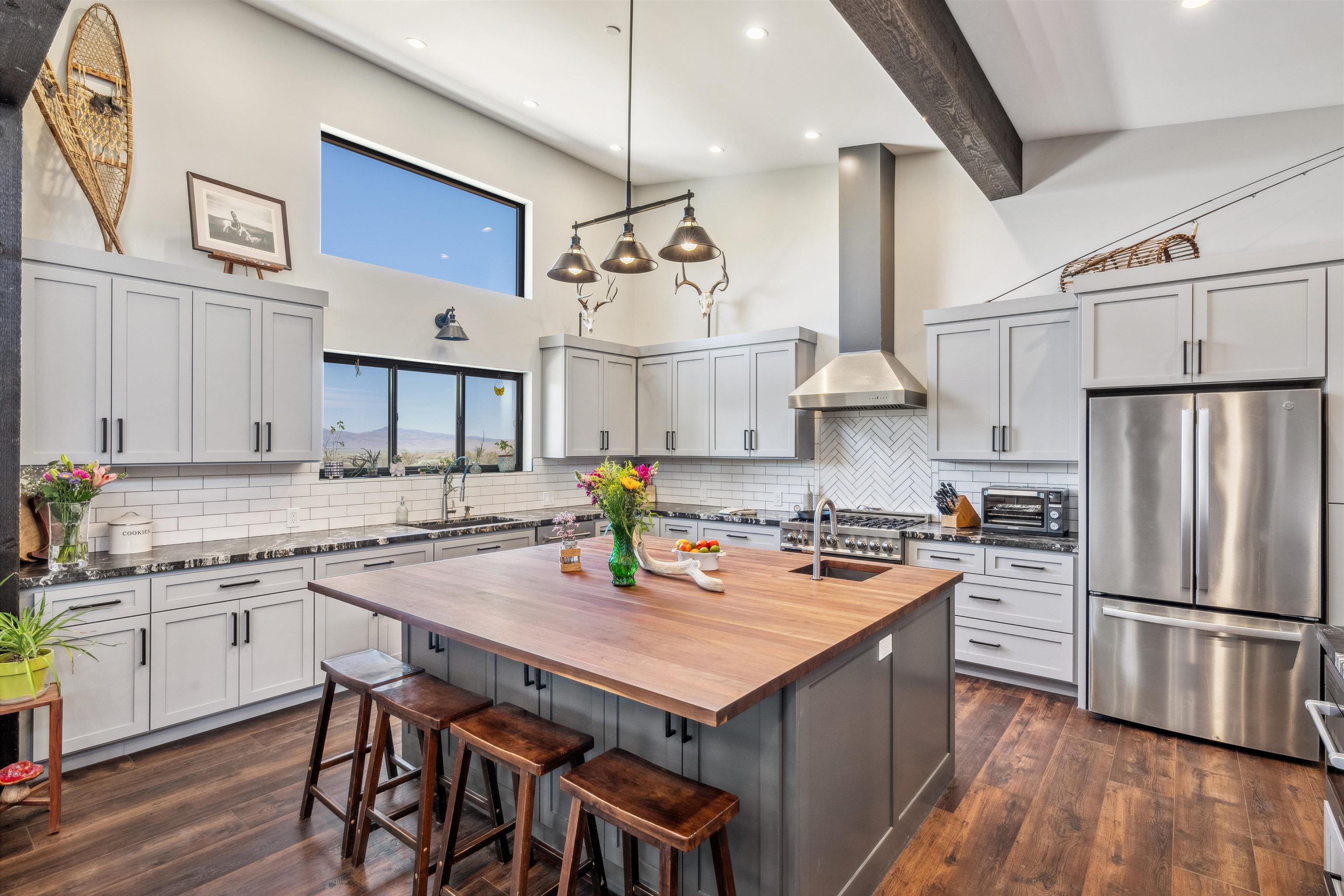 134 Smithneck Road Loyalton, CA 96118 - Photo 8 of 26 a kitchen with granite countertop a sink appliances and cabinets