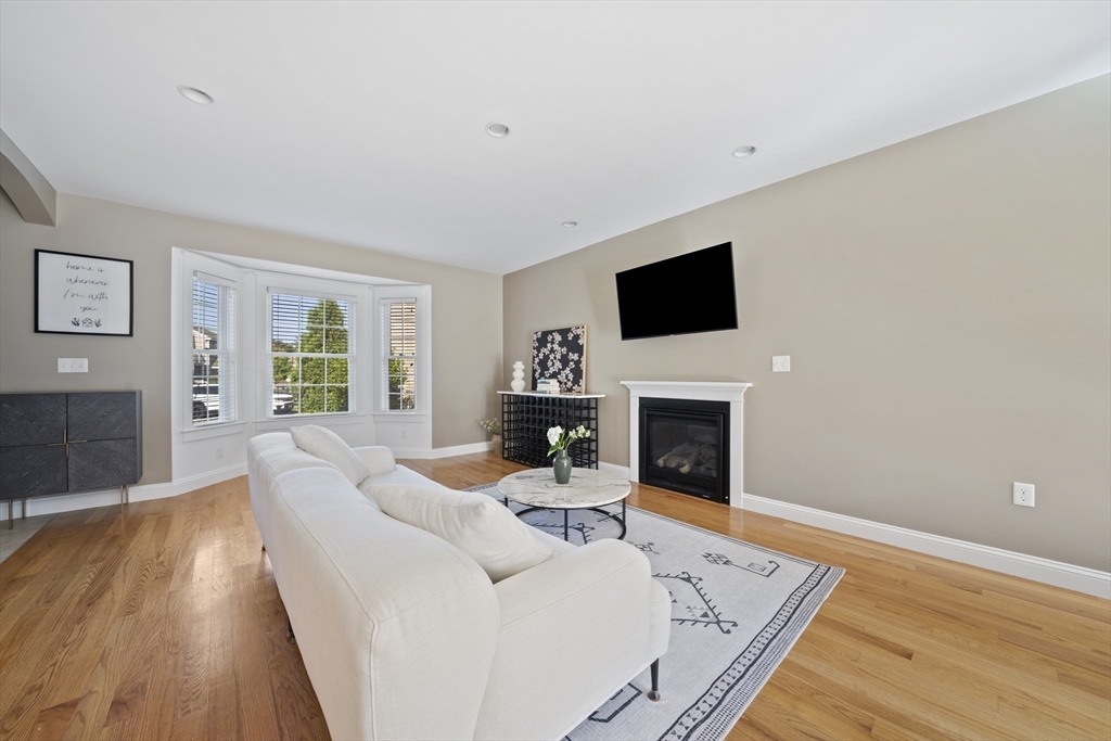 98 Turtle Brook Road, Unit 191 Canton, MA 02021 - Photo 5 of 30 Gallery Image 5