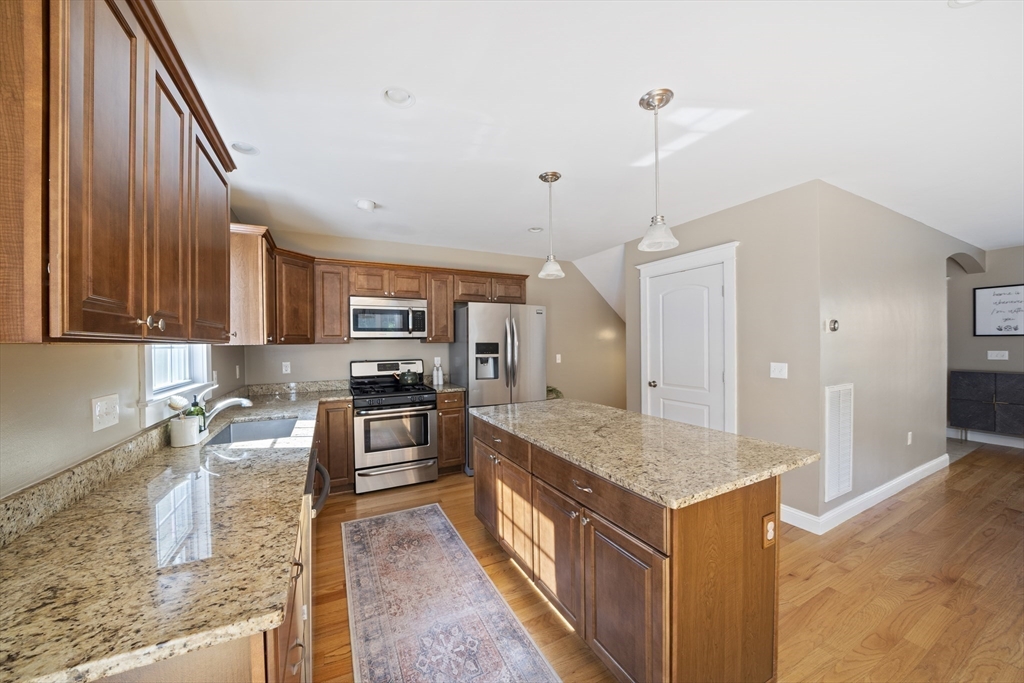 98 Turtle Brook Road, Unit 191 Canton, MA 02021 - Photo 8 of 30 Gallery Image 8