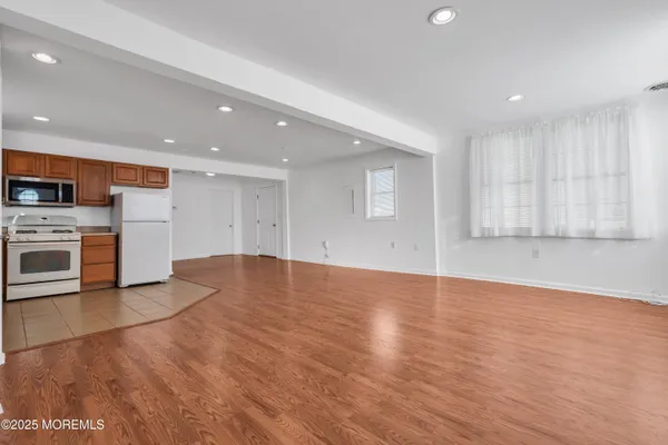 $2,500 | 315 Elizabeth Avenue, Toms River, NJ 08753