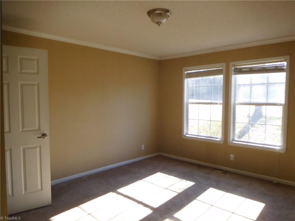 2560 Staleys Farm Road Asheboro, NC 27205 - Photo 6 of 17 Gallery Image 6