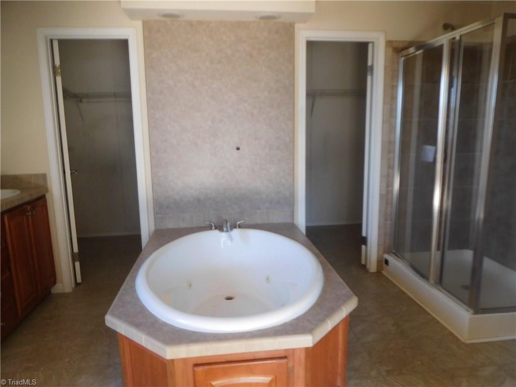 2560 Staleys Farm Road Asheboro, NC 27205 - Photo 10 of 17 Gallery Image 10