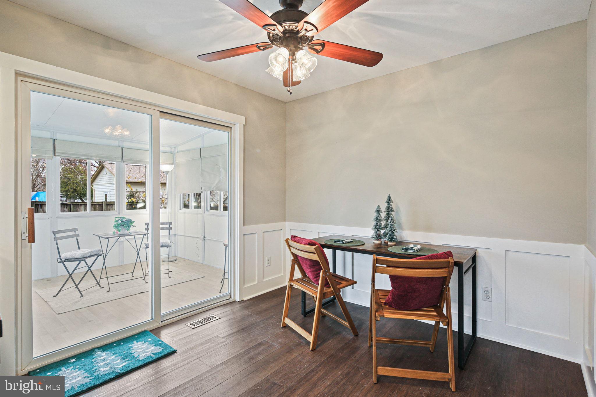 1617 Midland Road Edgewater, MD 21037 - Photo 9 of 37 Country Kitchen