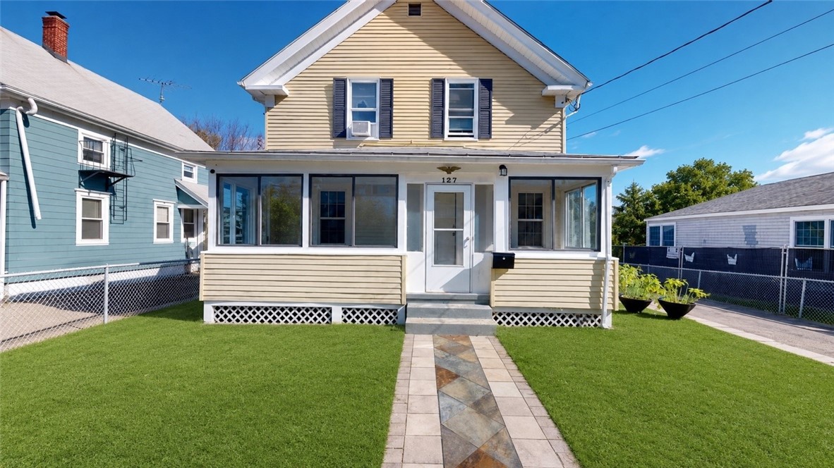 127 3rd Avenue Woonsocket, RI 02895 - Photo 2 of 29