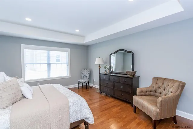 $642,100 | 91 Lakepointe Way, Saratoga Springs, NY 12866