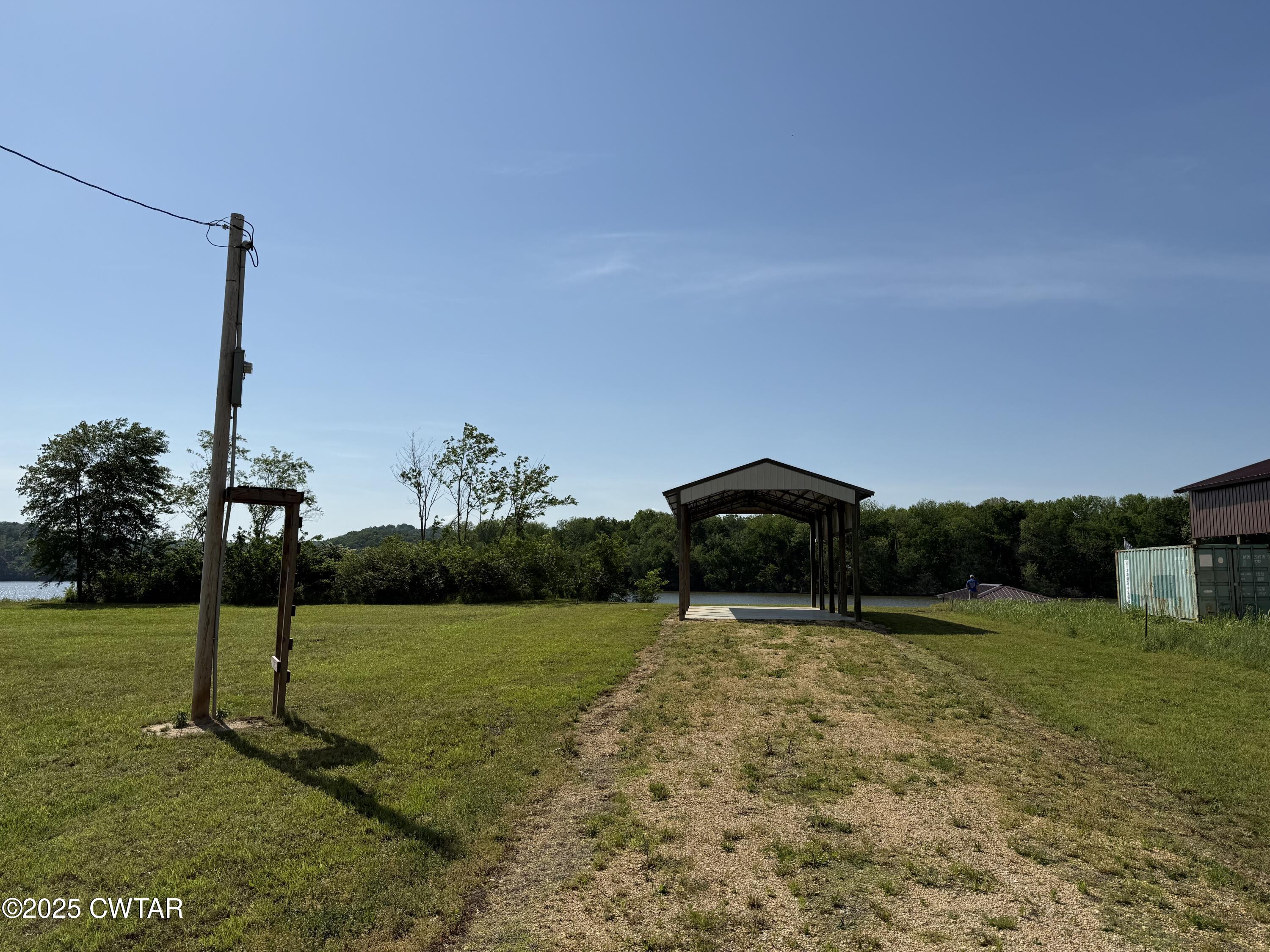 2857 Hardin Bottom River Road Clifton, TN 38425 - Photo 9 of 12 a view of a garden