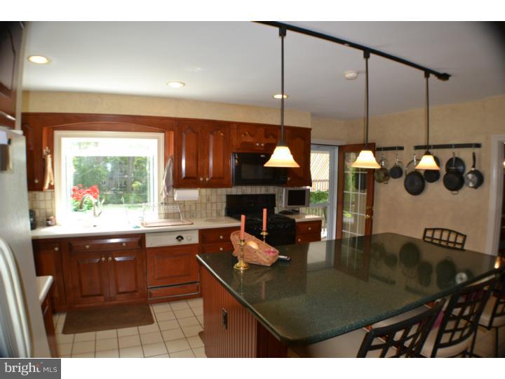 21 West Golf View Road Havertown, PA 19083 - Photo 11 of 23