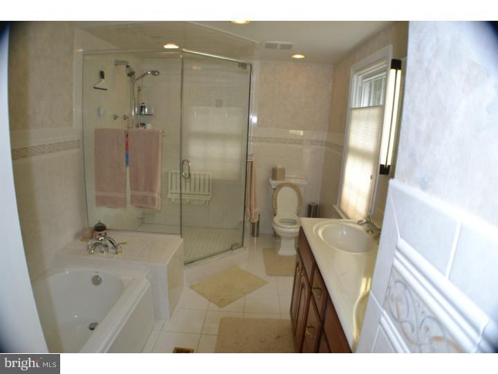 21 West Golf View Road Havertown, PA 19083 - Photo 17 of 23 Master Bathroom