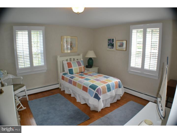 21 West Golf View Road Havertown, PA 19083 - Photo 20 of 23 Bedroom 3