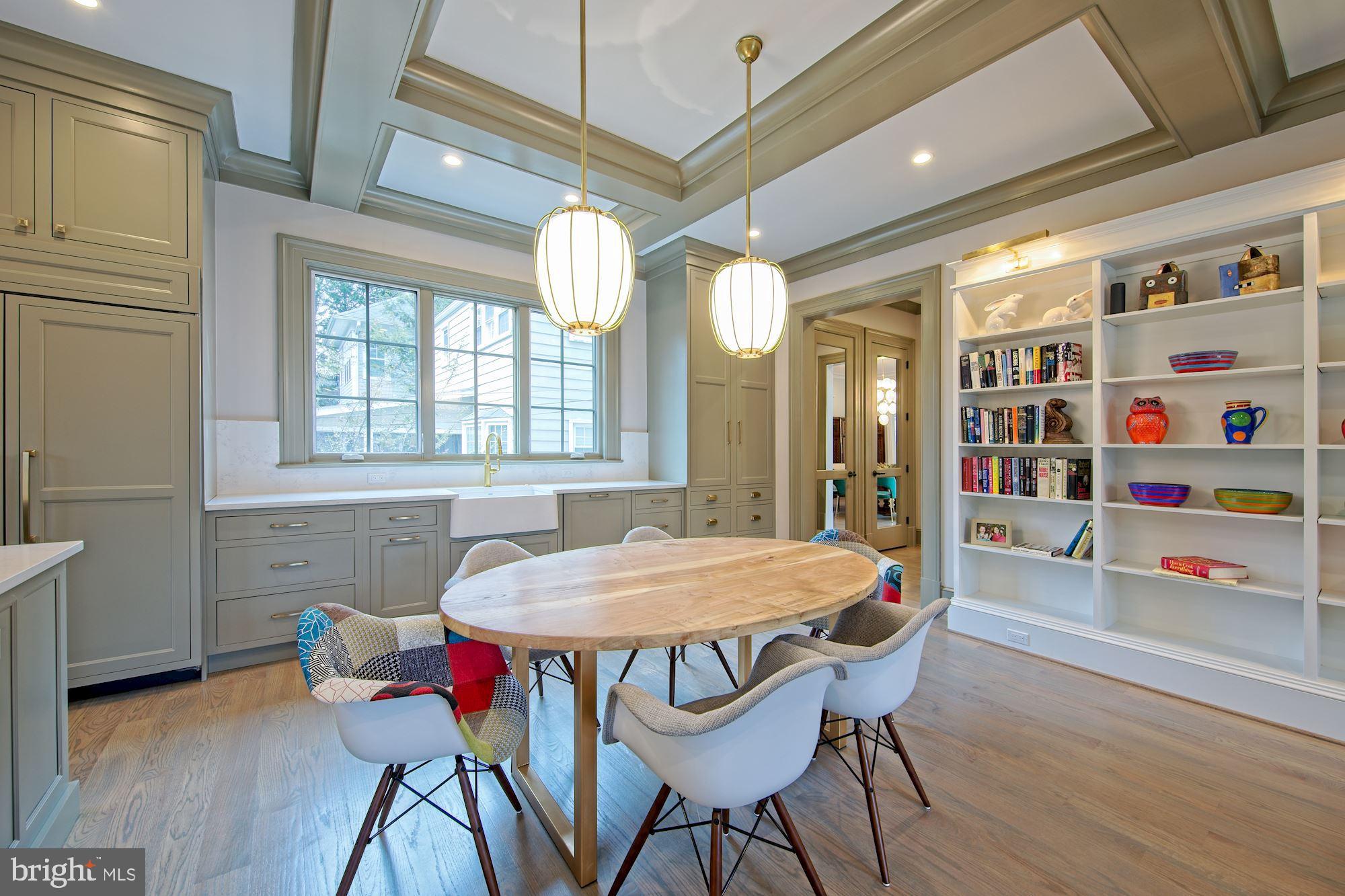 5400 Cathedral Avenue Northwest Washington, DC 20016 - Photo 8 of 17 Details abound w built in bookcases