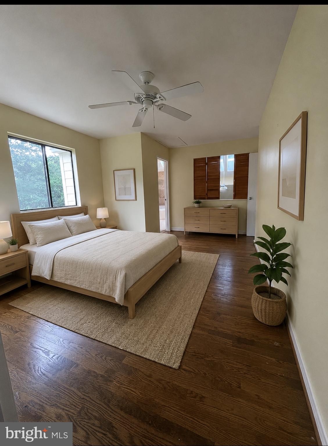 1661 Cedar Hollow Way Reston, VA 20194 - Photo 9 of 12 Primary Bedroom: Cathedral Ceilings