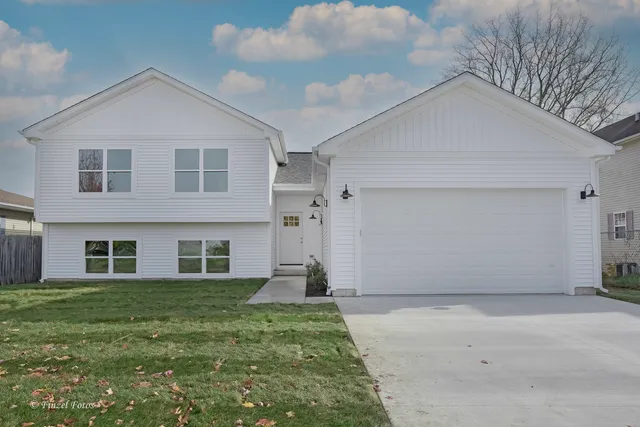 $329,000 | 1507 6th Street, Harvard, IL 60033